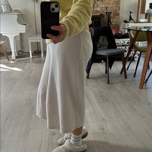 100% cashmere Banana Republic Cream Midi pants